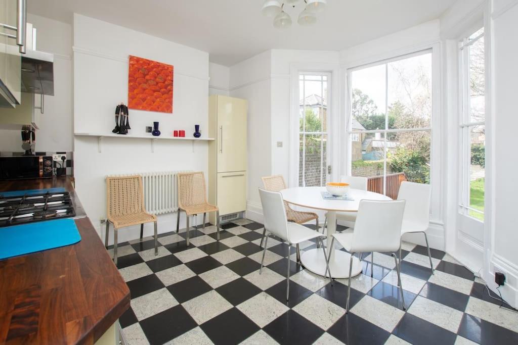 Stunning Large Victorian Maisonette With Sea View Deal Εξωτερικό φωτογραφία